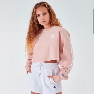NWT Champion Cropped Sweatshirt Sz M